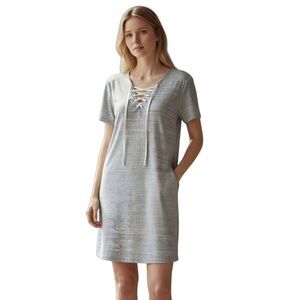 NEW YORK & COMPANY GRAY LACE UP TEE-SHIRT DRESS SZ.L EUC.